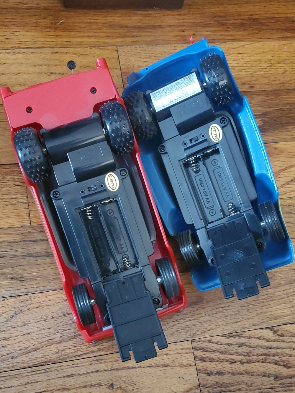 Tyco Remote Control Racing Cars - Set - Picture 3 of 4